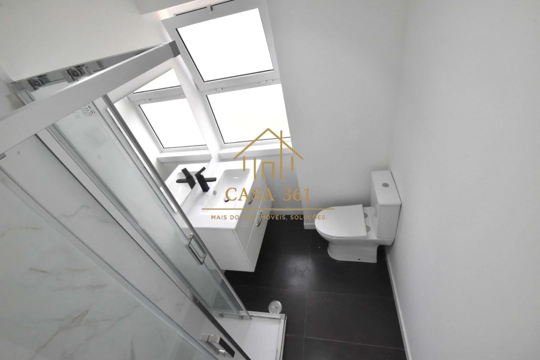 Apartamento T3 para Venda em Póvoa de Santa Iria e Forte da Casa Foto 25