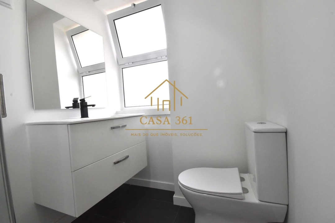 Apartamento T3 para Venda em Póvoa de Santa Iria e Forte da Casa Foto 23