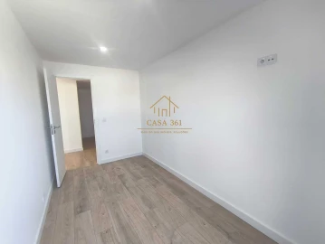 Apartamento T3 para Venda em Póvoa de Santa Iria e Forte da Casa