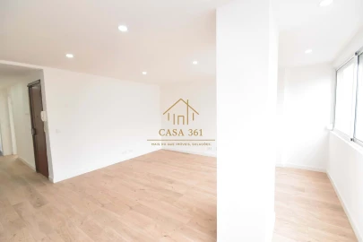 Apartamento T3 para Venda em Póvoa de Santa Iria e Forte da Casa