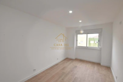 Apartamento T3 para Venda em Póvoa de Santa Iria e Forte da Casa
