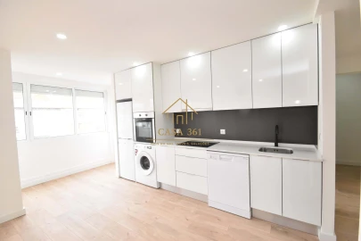 Apartamento T3 para Venda em Póvoa de Santa Iria e Forte da Casa