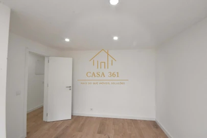 Apartamento T3 para Venda em Póvoa de Santa Iria e Forte da Casa