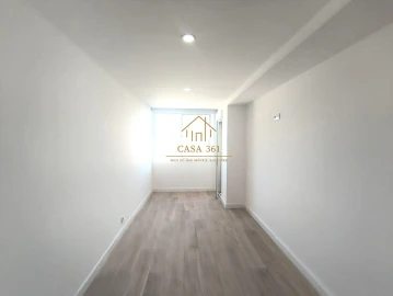 Apartamento T3 para Venda em Póvoa de Santa Iria e Forte da Casa