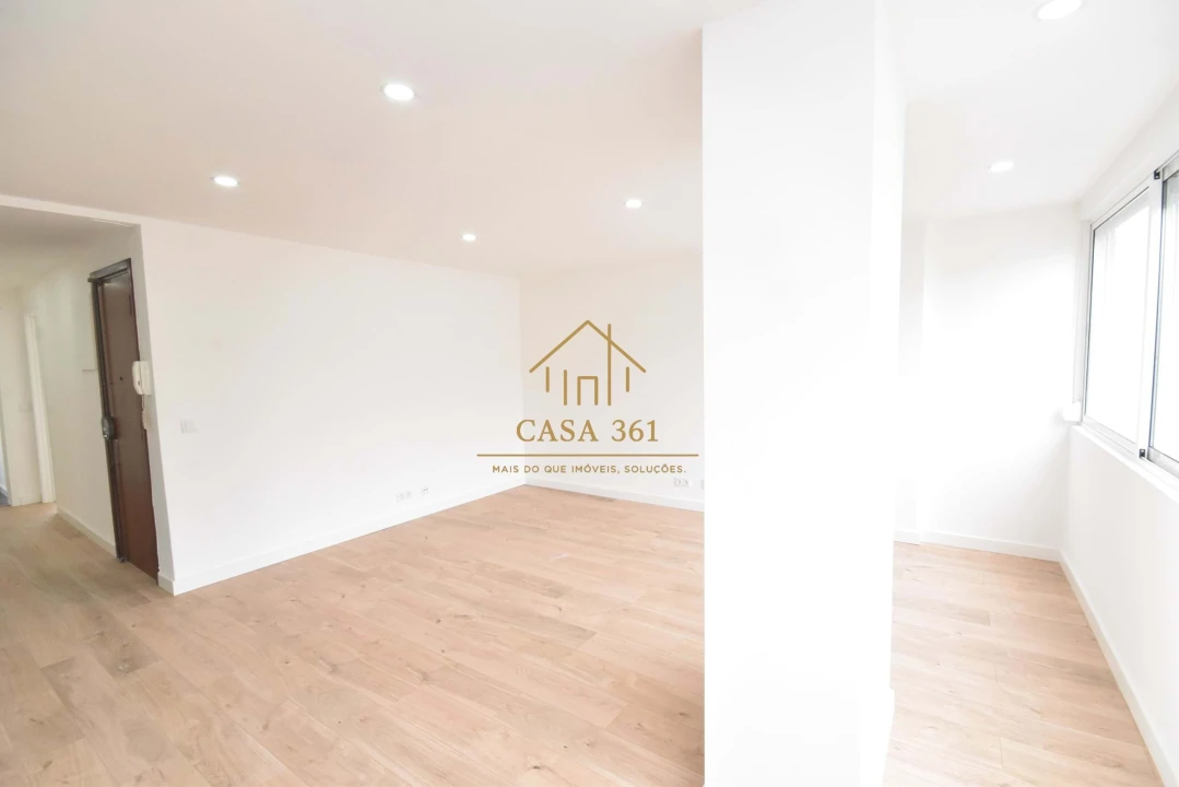 Apartamento T3 para Venda em Póvoa de Santa Iria e Forte da Casa Foto 10