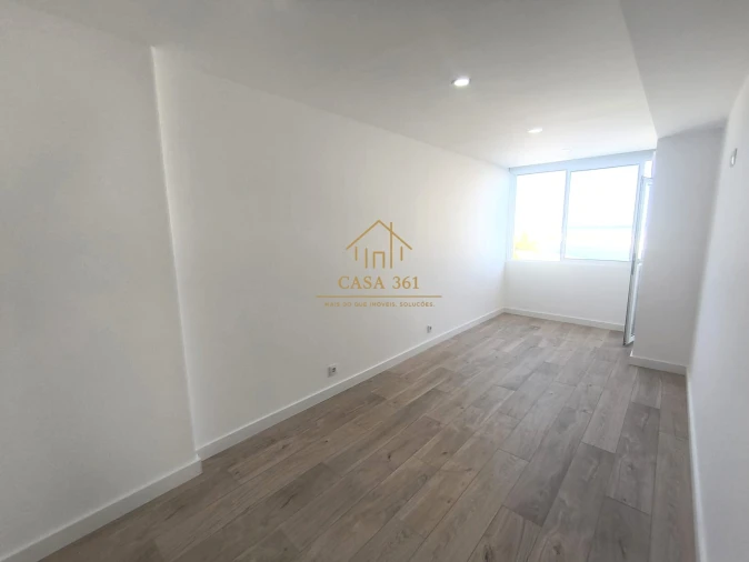 Apartamento T3 para Venda em Póvoa de Santa Iria e Forte da Casa Foto 17