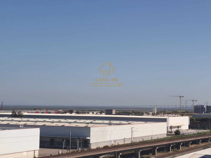 Apartamento T3 para Venda em Póvoa de Santa Iria e Forte da Casa Foto 9