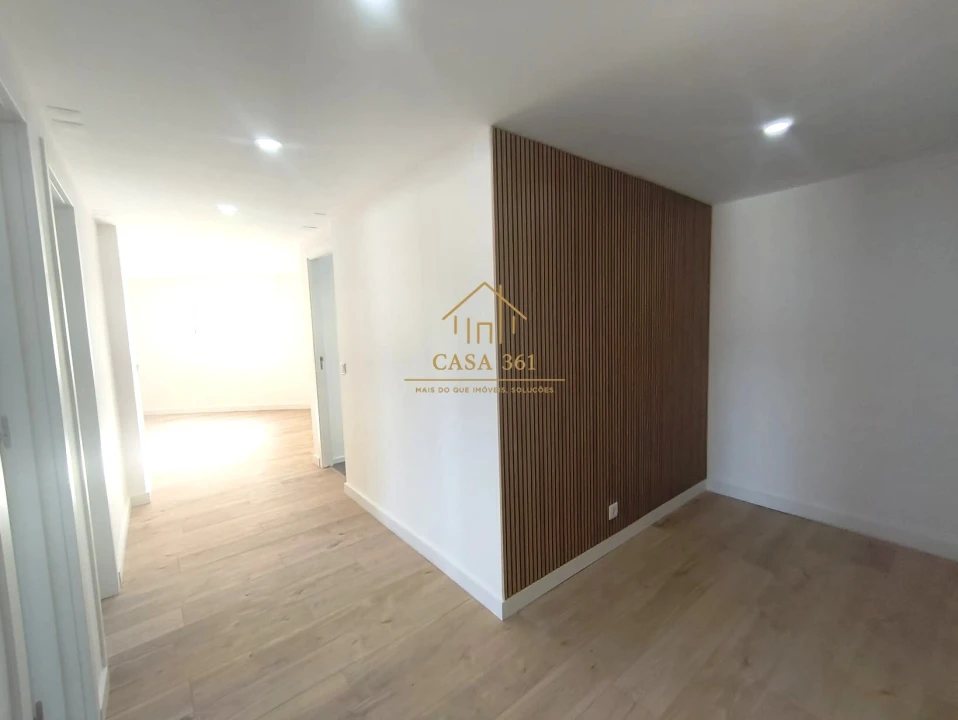 Apartamento T3 para Venda em Póvoa de Santa Iria e Forte da Casa Foto 18