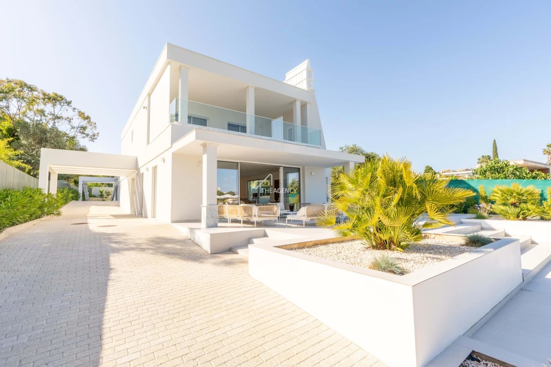 Moradia T4 para Venda em Alvor Foto 46