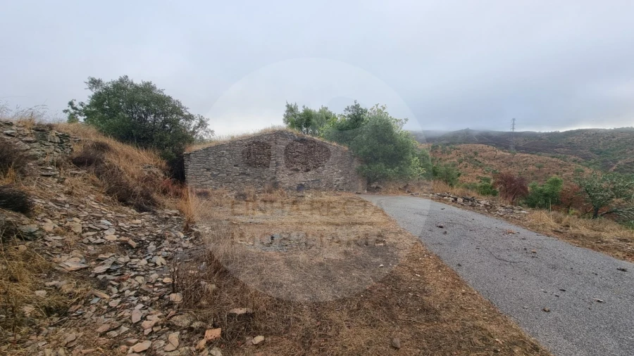 Moradia T4 para Venda em Santa Clara-A-Nova e Gomes Aires
