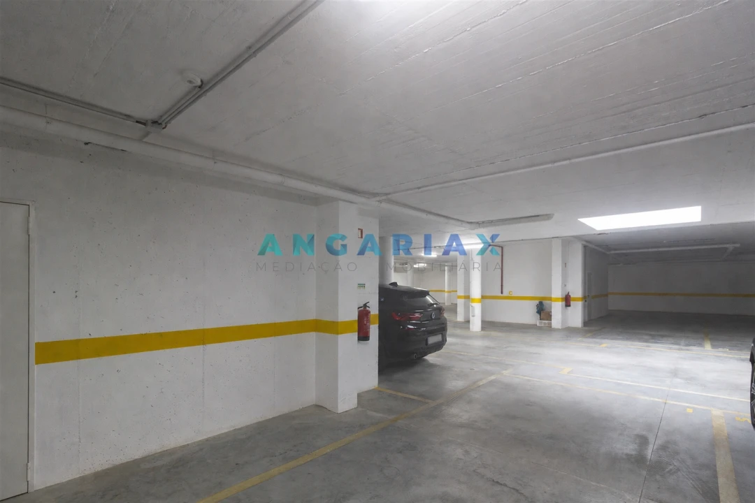 Apartamento T2 para Venda em Nazare Foto 17