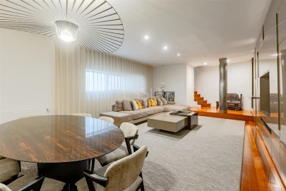 Apartamento T3 para Venda em Aldoar, Foz do Douro e Nevogilde