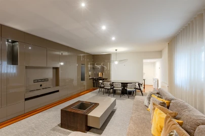 Apartamento T3 para Venda em Aldoar, Foz do Douro e Nevogilde
