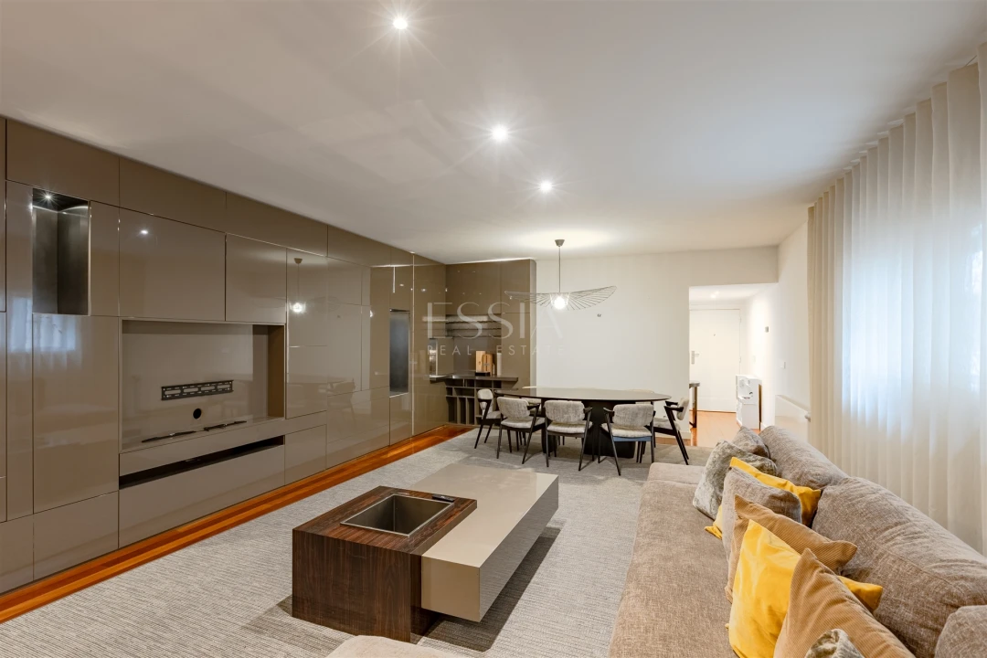 Apartamento T3 para Venda em Aldoar, Foz do Douro e Nevogilde Foto 5