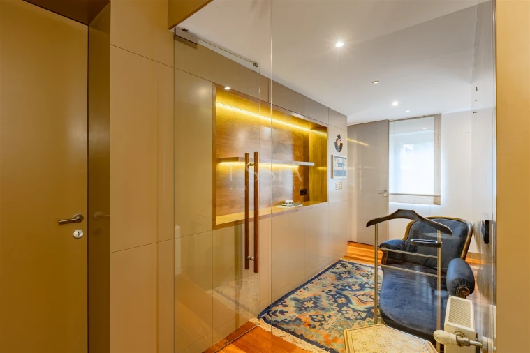 Apartamento T3 para Venda em Aldoar, Foz do Douro e Nevogilde Foto 24