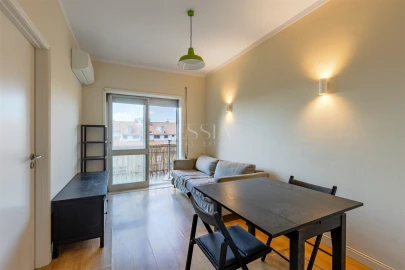 Apartamento T1 para Arrendamento em Campanhã