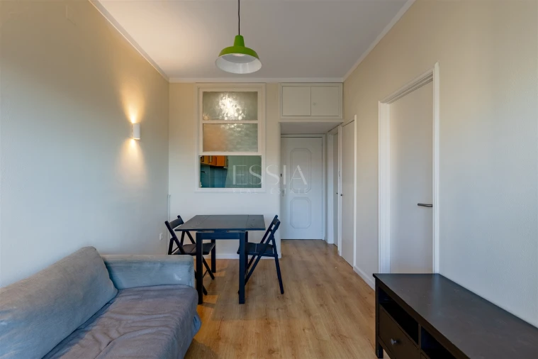 Apartamento T1 para Arrendamento em Campanhã Foto 2