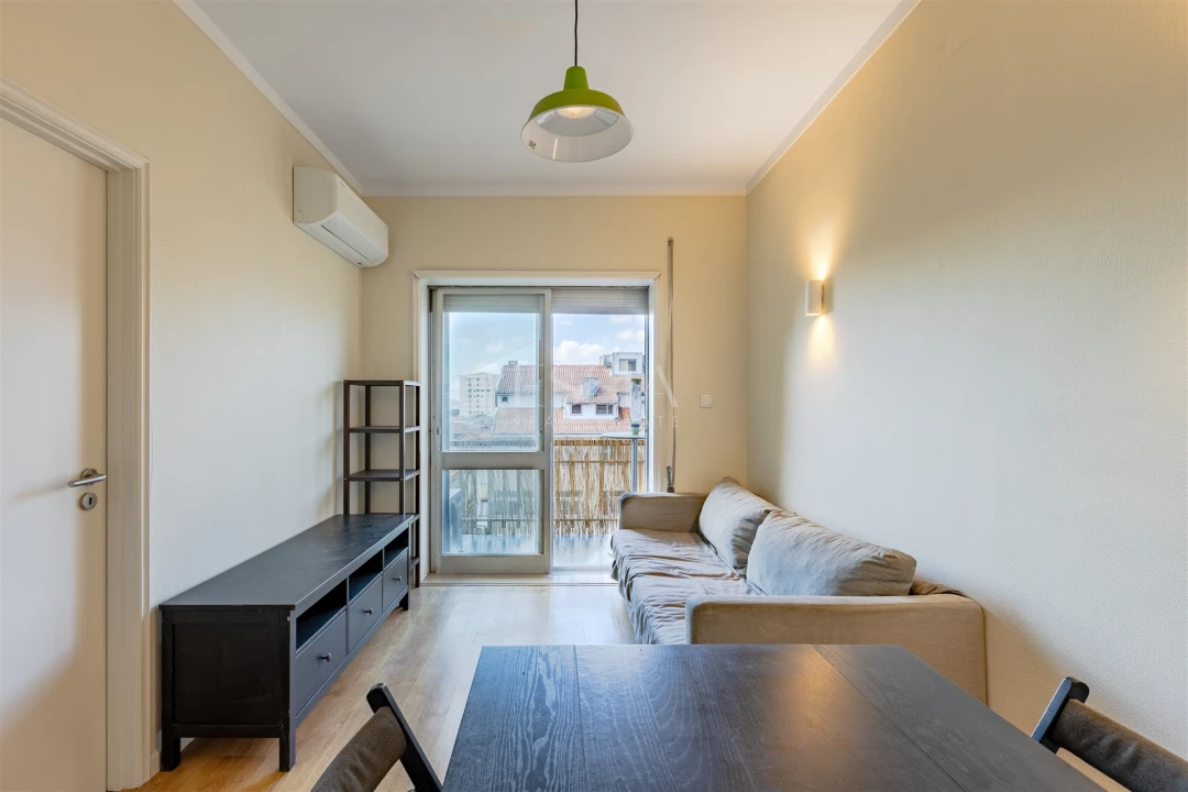 Apartamento T1 para Arrendamento em Campanhã Foto 1