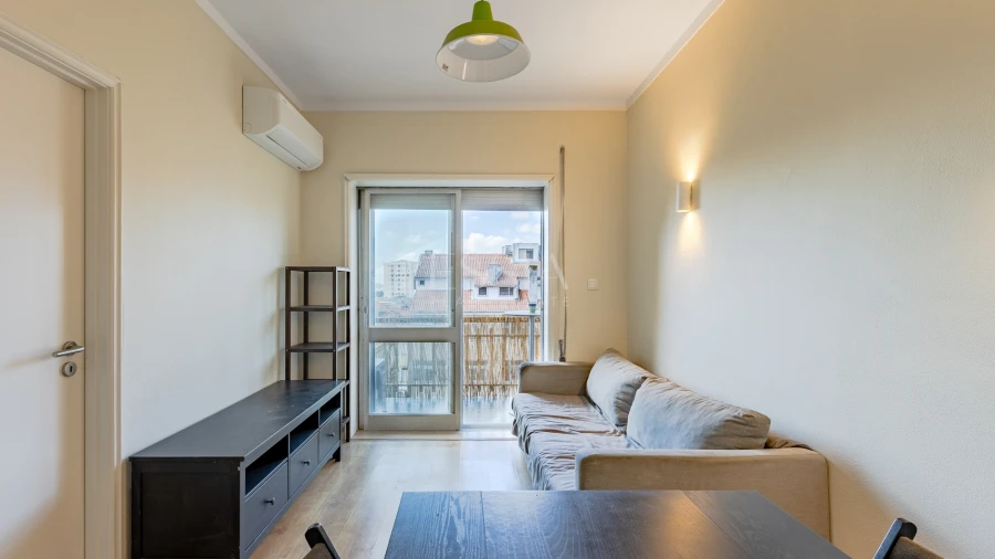 Apartamento T1 para Arrendamento em Campanhã