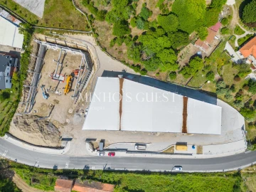 Armazém para Venda em Ronfe