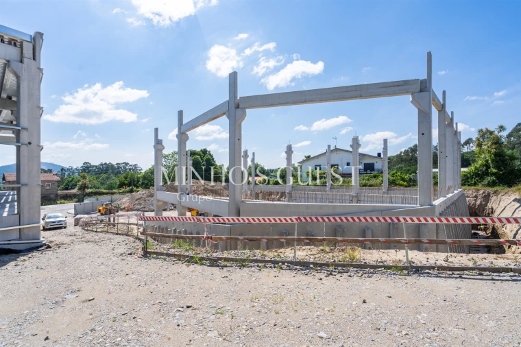 Armazém para Venda em Ronfe Foto 22