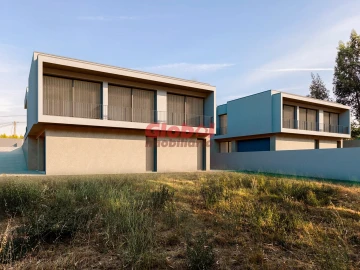 Moradia T3 para Venda em Lajeosa do Dão