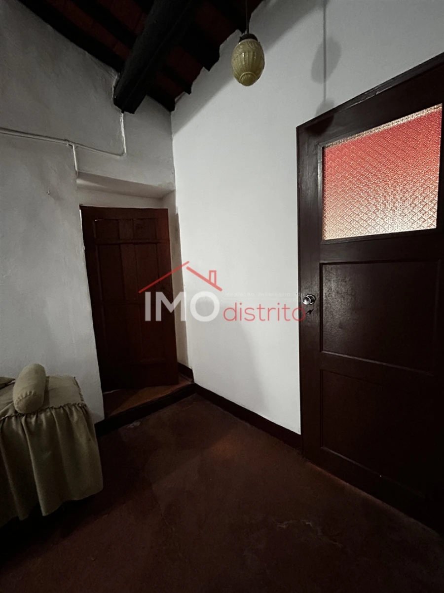 Moradia T9 para Venda em Sé e São Lourenço Foto 11