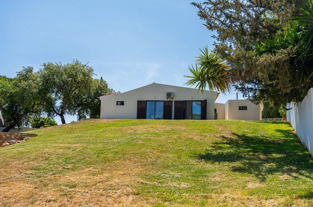 Moradia T4 para Venda em Albufeira e Olhos de Água Foto 56