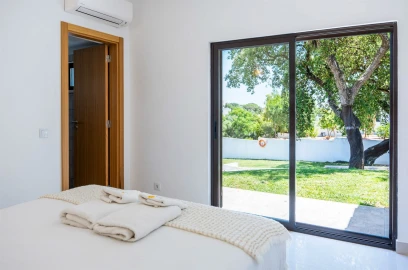 Moradia T4 para Venda em Albufeira e Olhos de Água