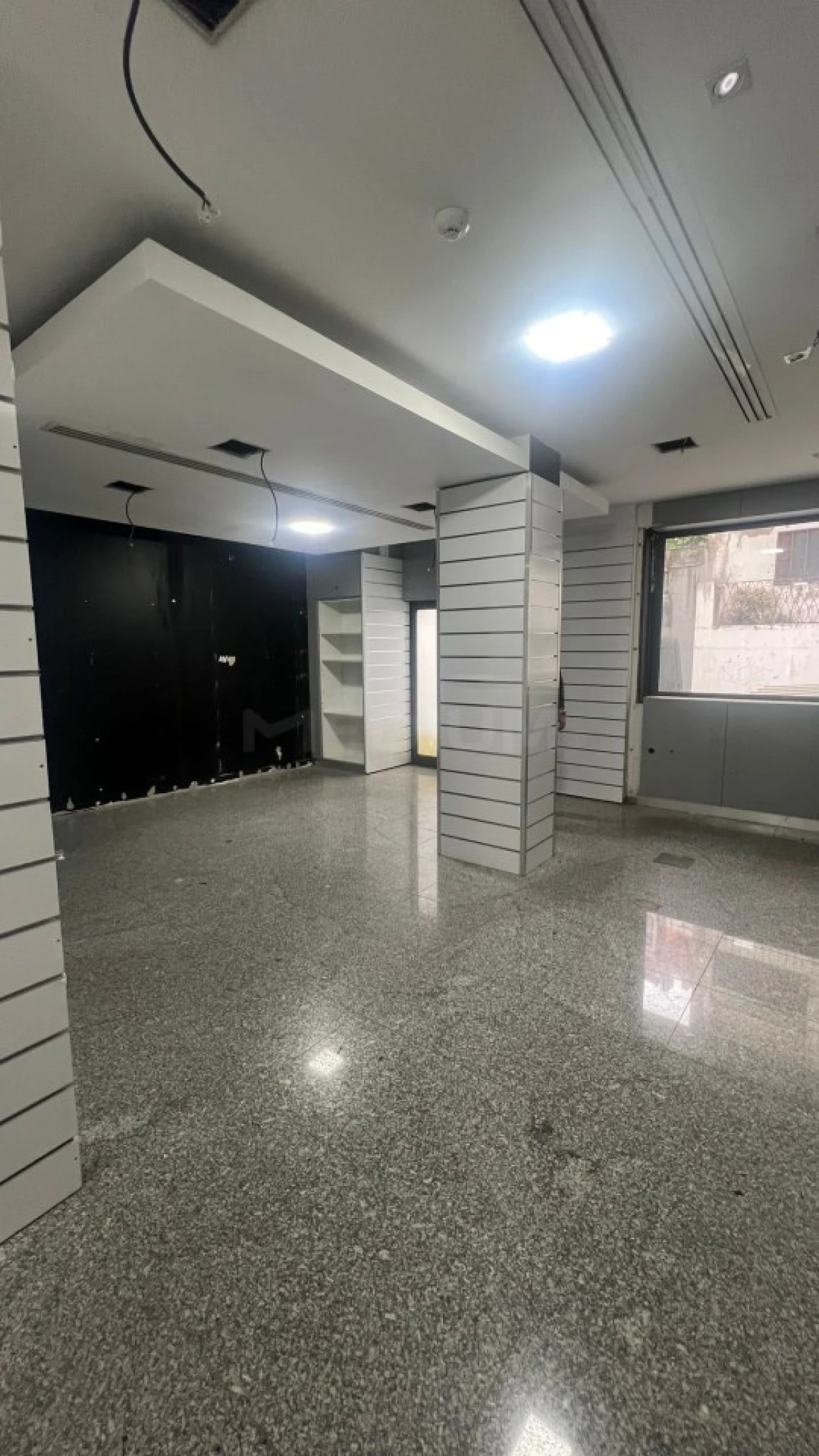 Loja para Arrendamento em Lordelo do Ouro e Massarelos Foto 5