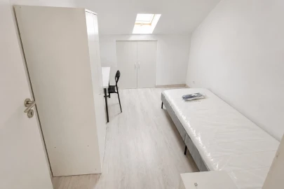 Moradia T9 para Venda em Ajuda