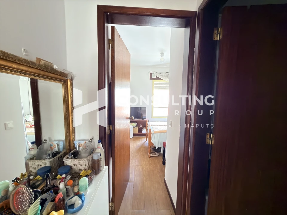 Apartamento T2 para Venda em Caparica e Trafaria Foto 18