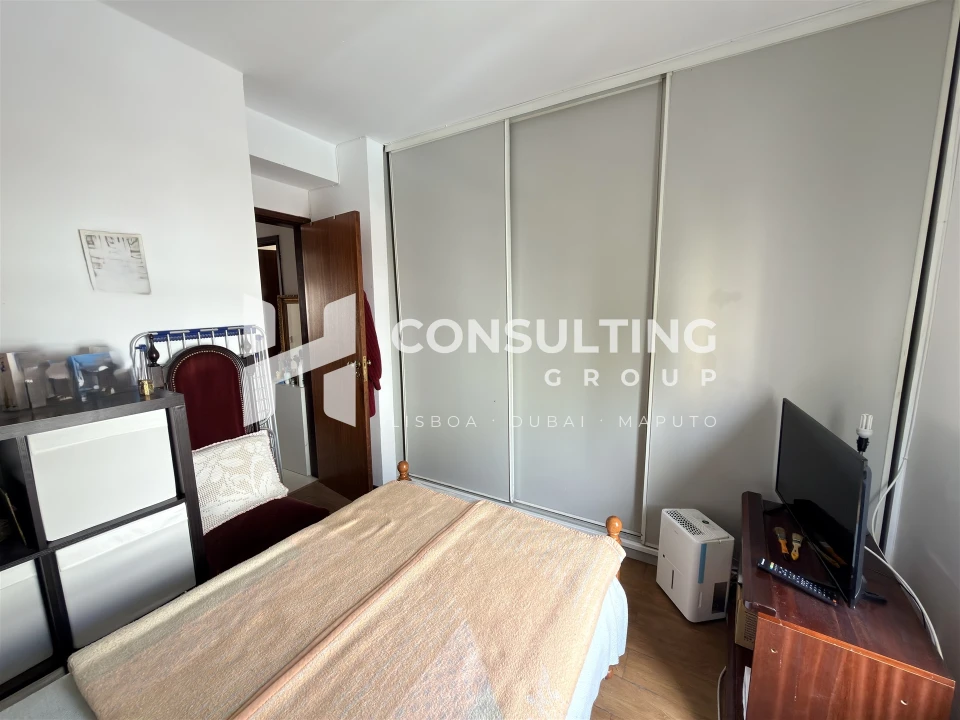 Apartamento T2 para Venda em Caparica e Trafaria Foto 25