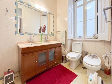 Apartamento T5 para Venda em Arroios
