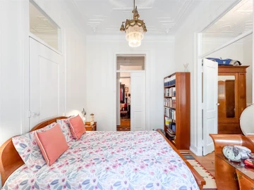 Apartamento T5 para Venda em Arroios