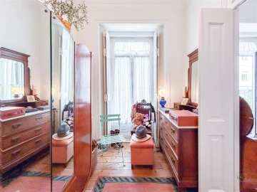 Apartamento T5 para Venda em Arroios