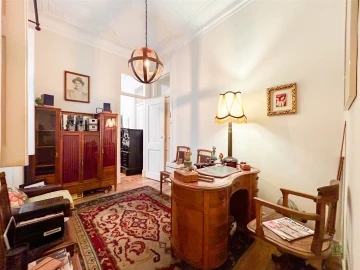Apartamento T5 para Venda em Arroios