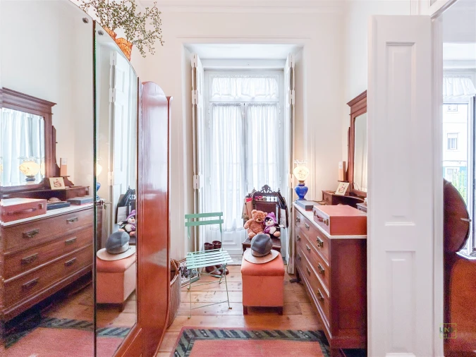 Apartamento T5 para Venda em Arroios Foto 8