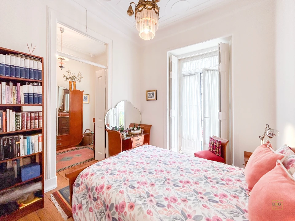 Apartamento T5 para Venda em Arroios Foto 3