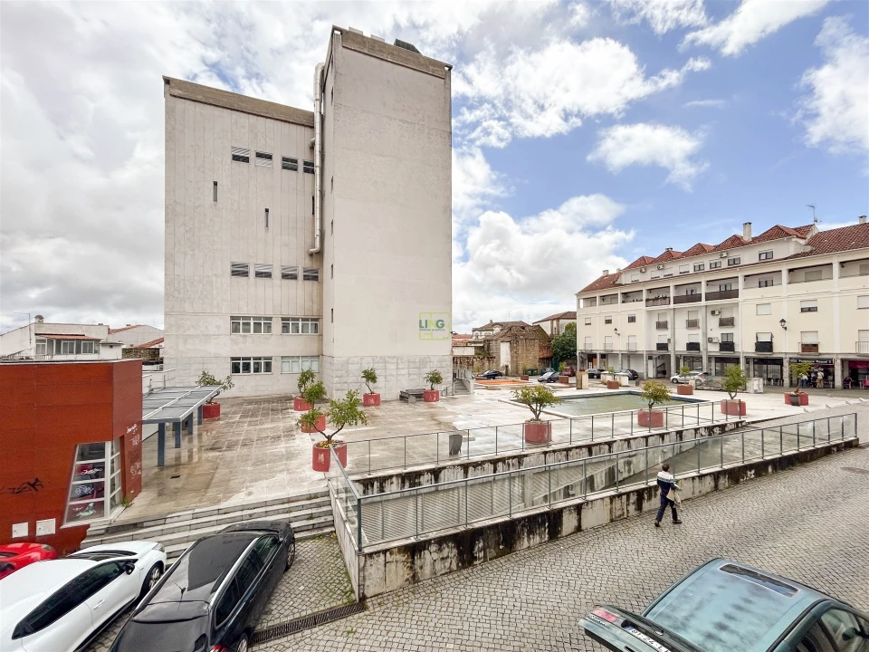 Apartamento T1 para Arrendamento em Castelo Branco Foto 21