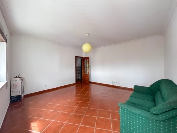 Apartamento T1 para Arrendamento em Castelo Branco