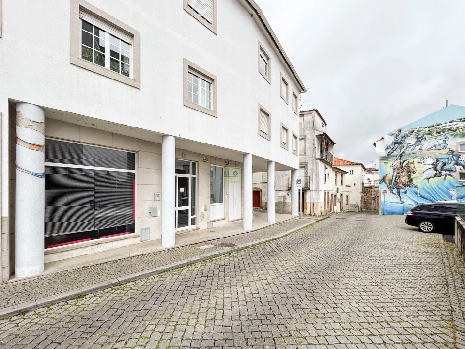 Apartamento T1 para Arrendamento em Castelo Branco Foto 28