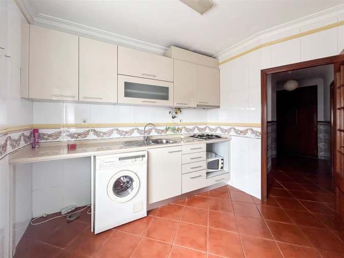 Apartamento T1 para Arrendamento em Castelo Branco Foto 17