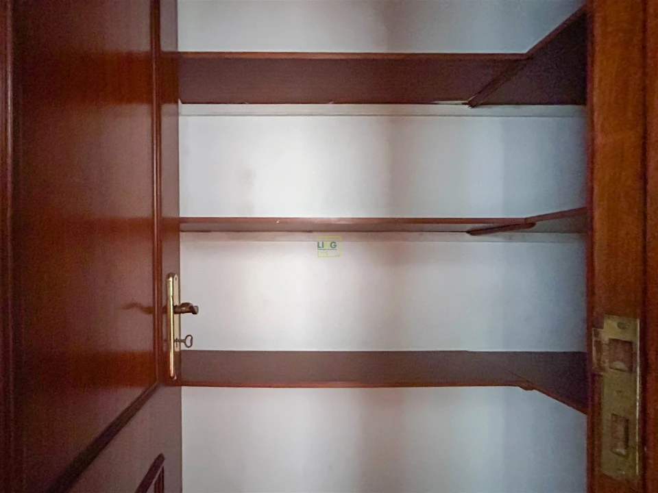 Apartamento T1 para Arrendamento em Castelo Branco Foto 10