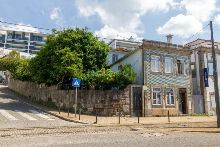 Moradia T3 para Venda em Lordelo do Ouro e Massarelos Foto 19