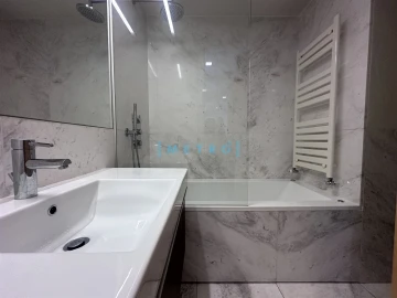 Apartamento T1 para Venda em Lordelo do Ouro e Massarelos