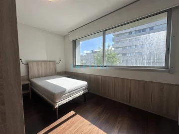 Apartamento T1 para Venda em Lordelo do Ouro e Massarelos