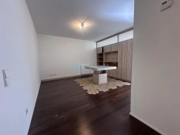 Apartamento T1 para Venda em Lordelo do Ouro e Massarelos