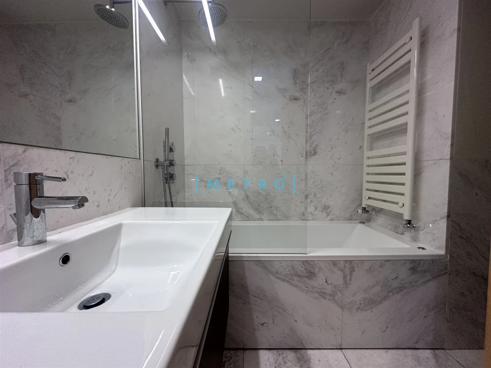 Apartamento T1 para Venda em Lordelo do Ouro e Massarelos Foto 11