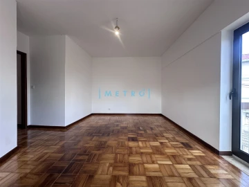 Apartamento T3 para Arrendamento em Pedrouços